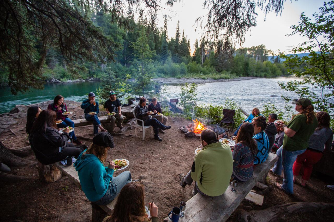Bear Claw Lodge Kispiox Εξωτερικό φωτογραφία